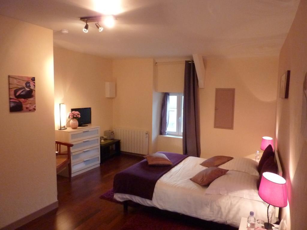 Maison D'Hotes Les Belles De Mai Pontorson Cameră foto