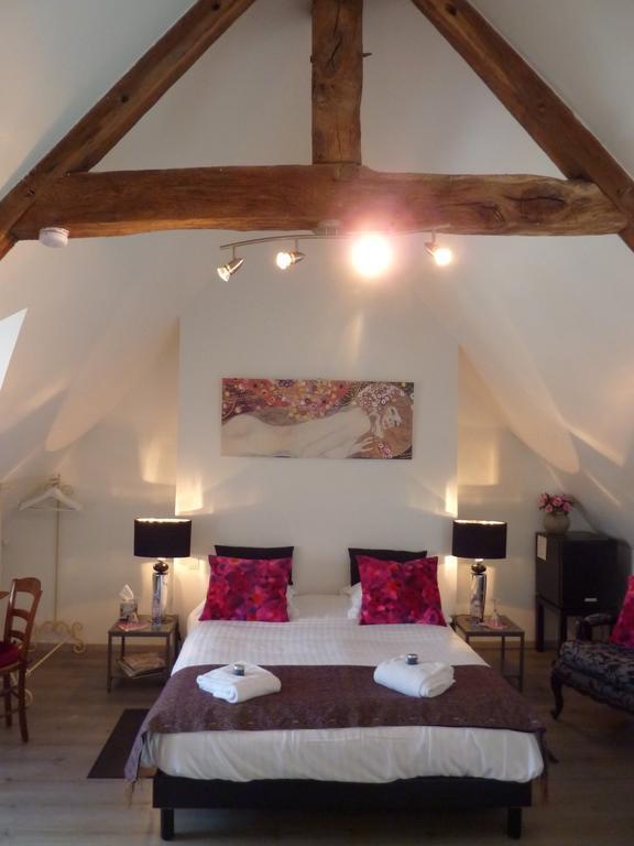 Maison D'Hotes Les Belles De Mai Pontorson Cameră foto